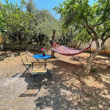 بيت للعطل Maisonette With Palms Stoúpa