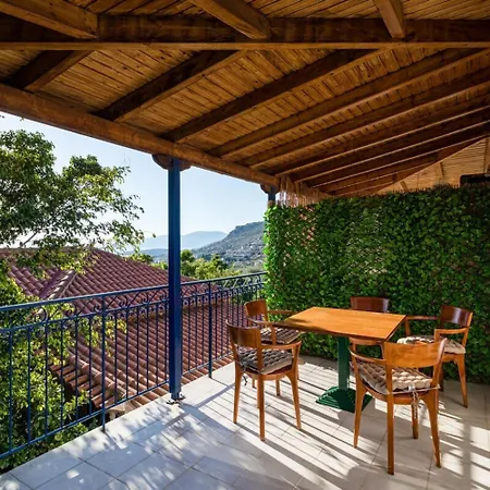 בית נופש Maisonette With Palms *
