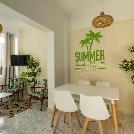 בית נופש Maisonette With Palms Stoúpa